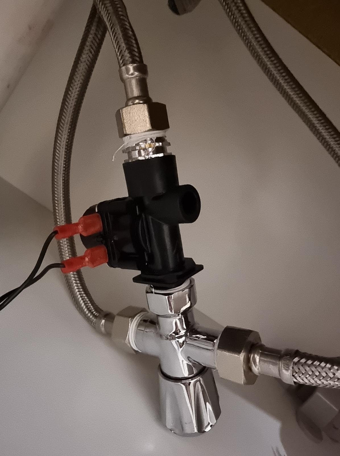 Mixed sensor tap - options to control temperature?