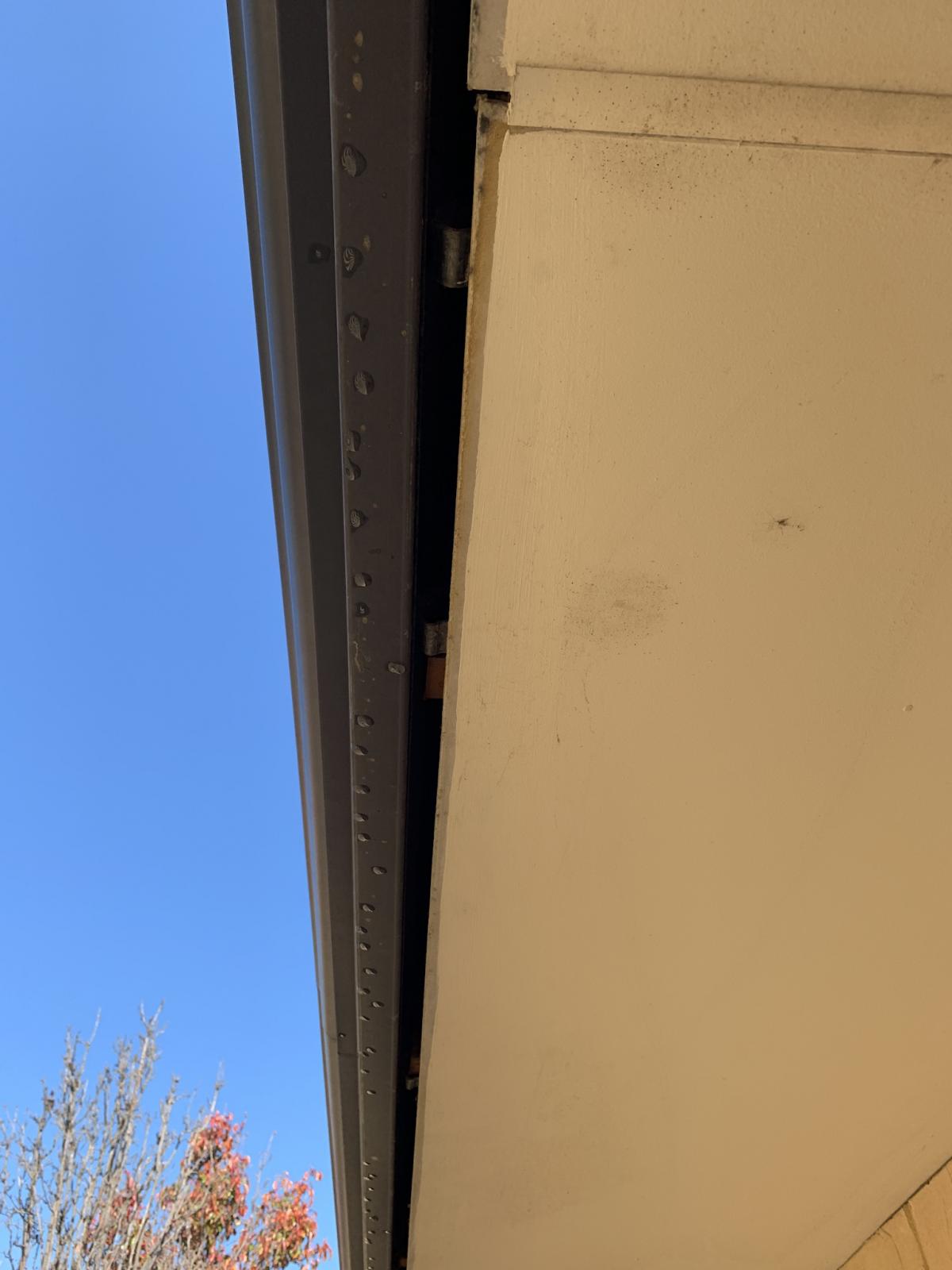 Ceiling out of gutter