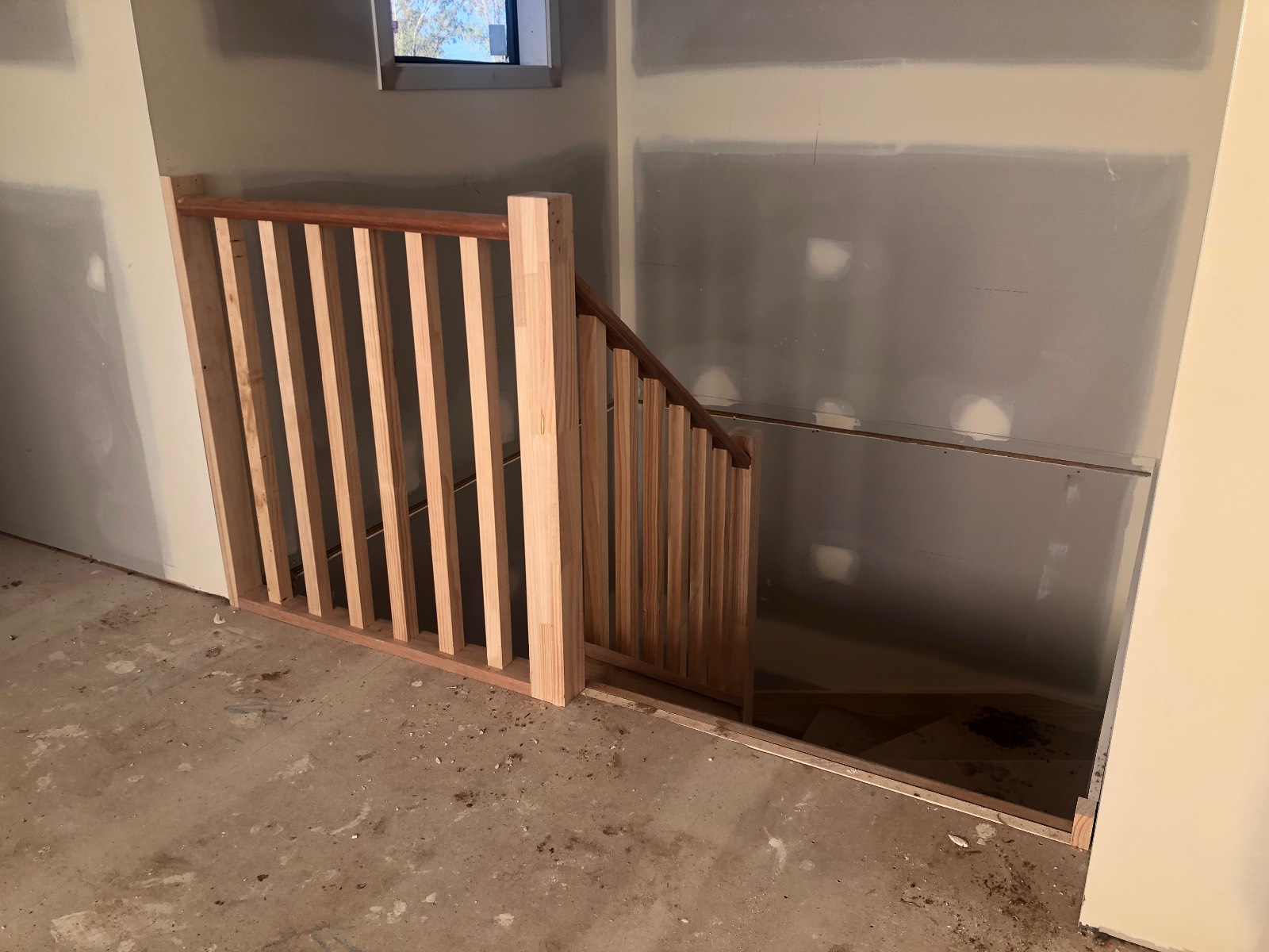 Is it possible to stain or paint standard builders MDF stair