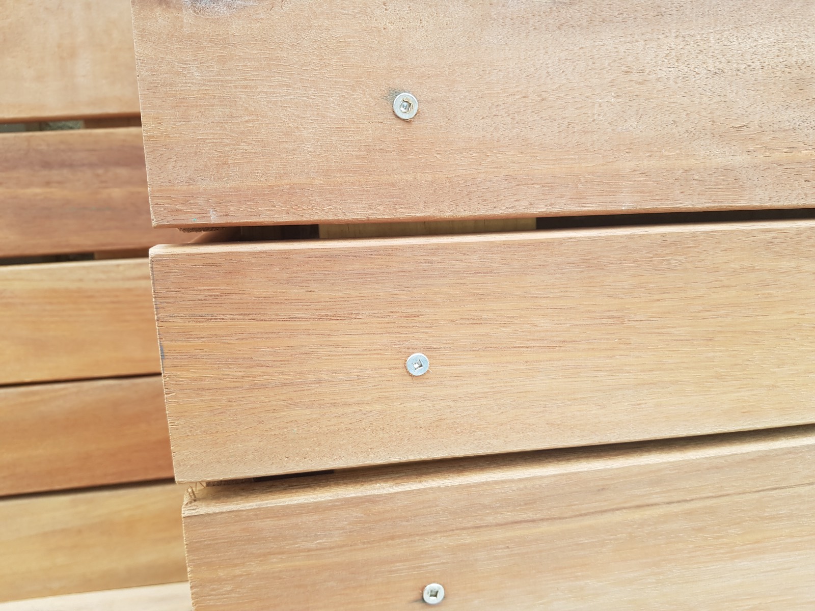 Wood cladding And screws question